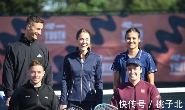 目光引向他 目光引向他